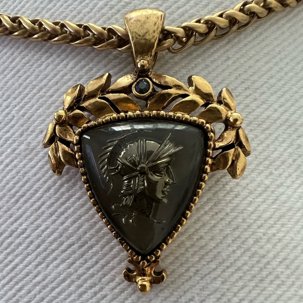 Georgeus necklace unique design mix of modern and vintage